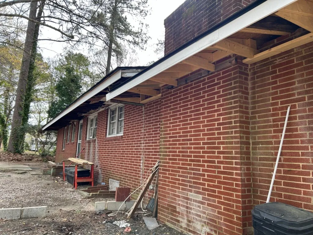 Can You Sell a House With a Lien or Code Violations?